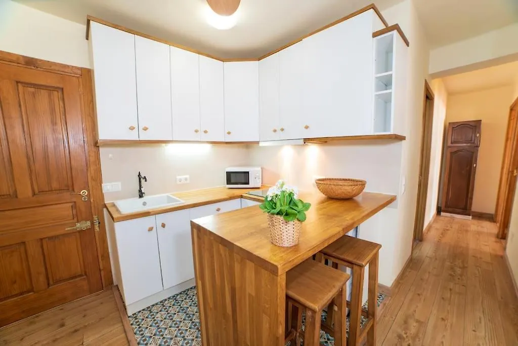 3 Bedrooms City Center And Beach Malaga Apartament